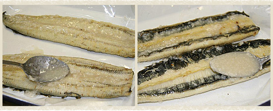 うなぎの白焼きの両面に、一匹につき塩麹(10〜15g)をまんべんなく塗り、30分位冷蔵庫でおきます。